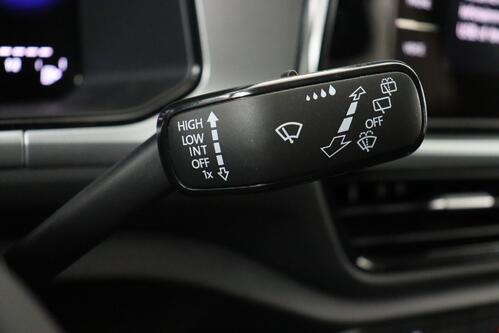 VOLKSWAGEN T-Roc LIFE 1.0 TSI  + GPS + CARPLAY + PDC + ALU 