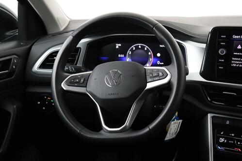 VOLKSWAGEN T-Roc LIFE 1.0 TSI  + GPS + CARPLAY + PDC + ALU 