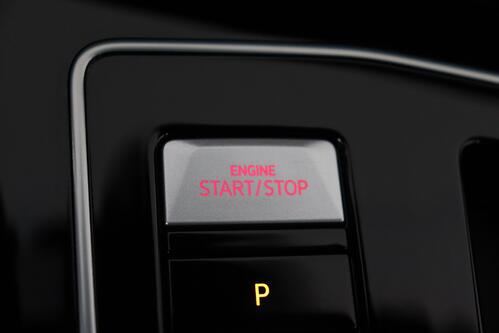 VOLKSWAGEN Golf GTI 2.0 DSG + CARPLAY + PDC + ALU 