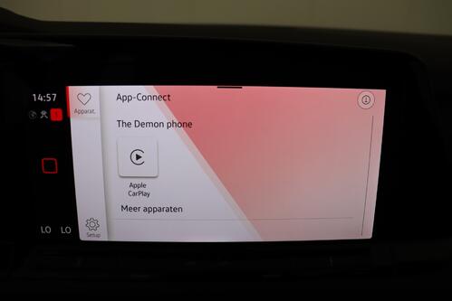 VOLKSWAGEN Golf GTI 2.0 DSG + CARPLAY + PDC + ALU 