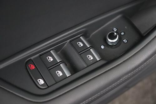 AUDI A5 30 2.0TDI S-TRONIC ADVANCED + GPS + LEDER + CARPLAY + PDC + ALU 18