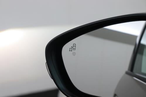 CITROEN C4 SpaceTourer  BUSINESS 1.5 BLUEHDI EAT8 +A/T + 7PL. + GPS + LEDER + CAMERA + PDC + CRUISE + ALU 