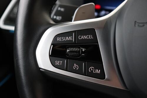 BMW 330 G21 - TOURING e iA  xDrive M-SPORT + GPS + LEDER + CARPLAY + CAMERA + PDC + CRUISE + ALU 