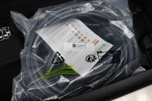 BMW 330 G21 - TOURING e iA  xDrive M-SPORT + GPS + LEDER + CARPLAY + CAMERA + PDC + CRUISE + ALU 