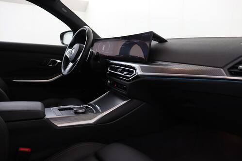 BMW 330 G21 - TOURING e iA  xDrive M-SPORT + GPS + LEDER + CARPLAY + CAMERA + PDC + CRUISE + ALU 