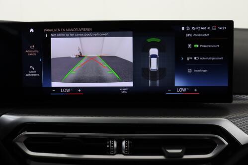 BMW 330 G21 - TOURING e iA  xDrive M-SPORT + GPS + LEDER + CARPLAY + CAMERA + PDC + CRUISE + ALU 