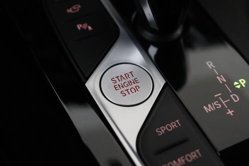 BMW X3 G01 - XDRIVE 20 DA ADVANTAGE + CARPLAY + GPS + CAMERA + PDC + PANO + LEDER + ALU 