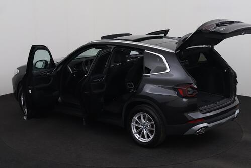 BMW X3 G01 - XDRIVE 20 DA ADVANTAGE + CARPLAY + GPS + CAMERA + PDC + PANO + LEDER + ALU 