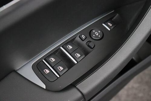 BMW X3 G01 - XDRIVE 20 DA ADVANTAGE + CARPLAY + GPS + CAMERA + PDC + PANO + LEDER + ALU 