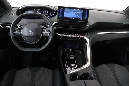 PEUGEOT 3008 ALLURE 1.2 PURETECH  EAT8 + CARPLAY + CAMERA + PDC + CRUISE + ALU
