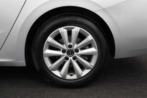 OPEL Astra SPORTS TOURER 1.2i  + A/T + CARPLAY + CAMERA + PDC + CRUISE + ALU