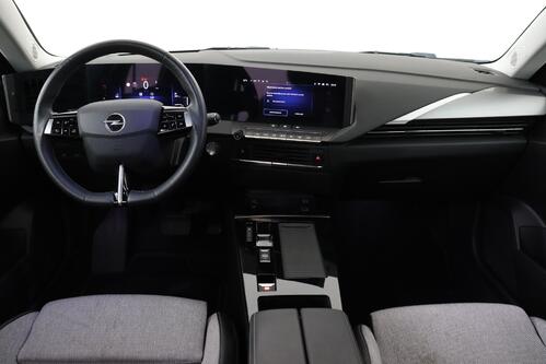 OPEL Astra SPORTS TOURER 1.2i  + A/T + CARPLAY + CAMERA + PDC + CRUISE + ALU