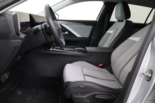 OPEL Astra SPORTS TOURER 1.2i  + A/T + CARPLAY + CAMERA + PDC + CRUISE + ALU