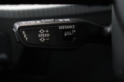 AUDI Q2 35 TFSI S-TRONIC  + GPS + PDC + CRUISE + ALU 