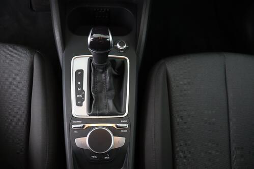 AUDI Q2  35 1.5 TFSI + GPS + PDC + CRUISE (ACC) + ALU 