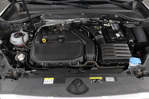 AUDI Q2 35 1.5TFSI S-TRONIC + GPS + PDC + CRUISE + ALU 