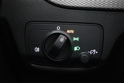 AUDI Q2 35 1.5TFSI S-TRONIC + GPS + PDC + CRUISE + ALU 