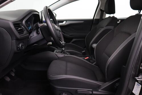 FORD Focus CLIPPER CONNECTED 1.5D ECOBLUE + GPS + CAMERA + PDC + CRUISE + ALU 