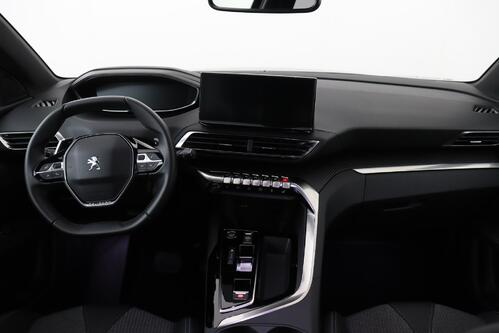 PEUGEOT 3008 ALLURE 1.2 PURETECH  EAT8 + A/T + GPS + HALF/LEDER + CAMERA + PDC + CRUISE + ALU 