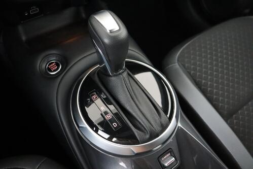 NISSAN Juke N-DESIGN 1.0L DIG-T 114 DCT MY23 + A/T + GPS + CAMERA + HALF/LEDER + PDC + CRUISE + ALU 