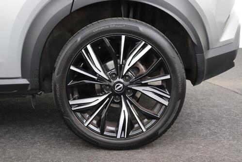 NISSAN Juke N-DESIGN 1.0L DIG-T 114 DCT MY23 + A/T + GPS + CAMERA + HALF/LEDER + PDC + CRUISE + ALU 