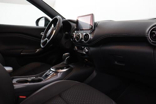 NISSAN Juke N-DESIGN 1.0L DIG-T 114 DCT MY23 + A/T + GPS + CAMERA + HALF/LEDER + PDC + CRUISE + ALU 