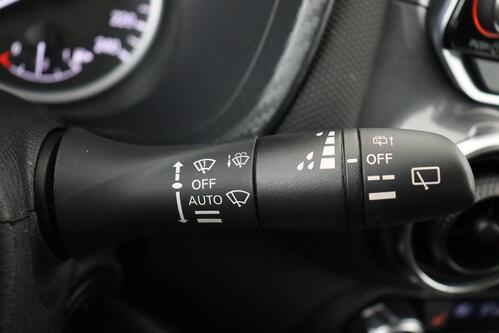 NISSAN Juke ACENTA 1.0L DIG-T 114 MT MY23  + CAMERA + PDC + CRUISE + ALU 17