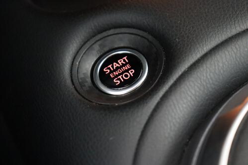 NISSAN Juke N-DESIGN 1.0L DIG-T 114 MT MY23  + GPS + CAMERA + HALF/LEDER + PDC + CRUISE + ALU 19