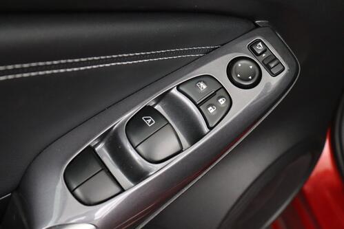 NISSAN Juke N-DESIGN 1.0L DIG-T 114 MT MY23 + GPS + CAMERA + PDC + HALF/LEDER + CRUISE + ALU