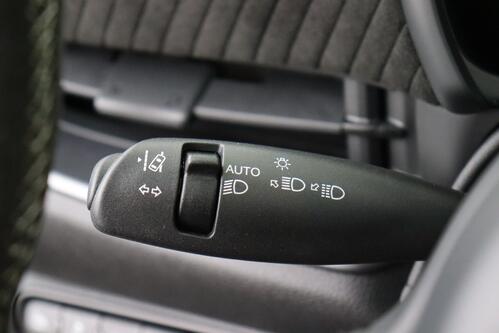 ABARTH 500e Turismo 42 kWh + Pack Scorpion Tech + A/T + GPS + LEDER/ALCANTARA + PDC + CRUISE + ALU