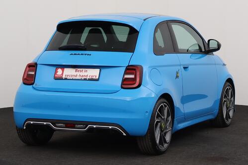 ABARTH 500e Turismo 42 kWh + Pack Scorpion Tech + A/T + GPS + LEDER/ALCANTARA + PDC + CRUISE + ALU