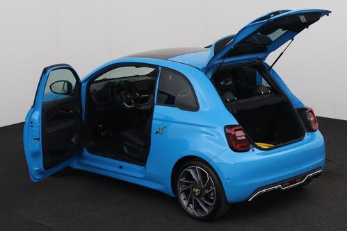 ABARTH 500e Turismo 42 kWh + Pack Scorpion Tech + A/T + GPS + LEDER/ALCANTARA + PDC + CRUISE + ALU