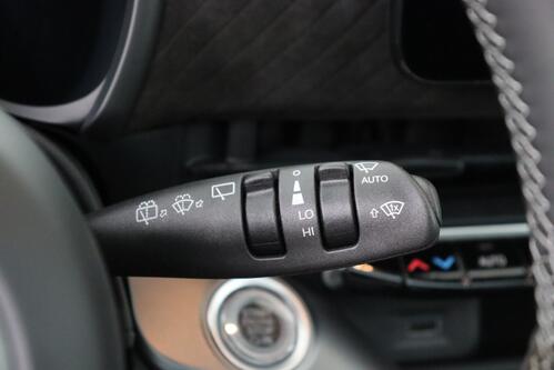 ABARTH 500e Turismo 42 kWh + Pack Scorpion Tech + A/T + GPS + LEDER/ALCANTARA + PDC + CRUISE + ALU