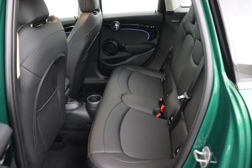 MINI Cooper S   EXPERIENCE 2.0 STEPTRONIC + GPS + LEDER + CARPLAY + CAMERA + PDC + CRUISE + PANO DAK + ALU