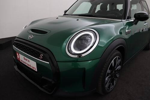 MINI Cooper S   EXPERIENCE 2.0 STEPTRONIC + GPS + LEDER + CARPLAY + CAMERA + PDC + CRUISE + PANO DAK + ALU