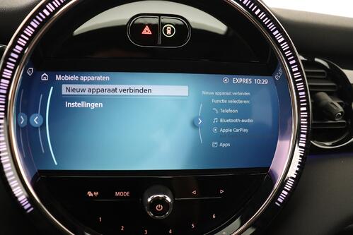 MINI Cooper S   EXPERIENCE 2.0 STEPTRONIC + GPS + LEDER + CARPLAY + CAMERA + PDC + CRUISE + PANO DAK + ALU