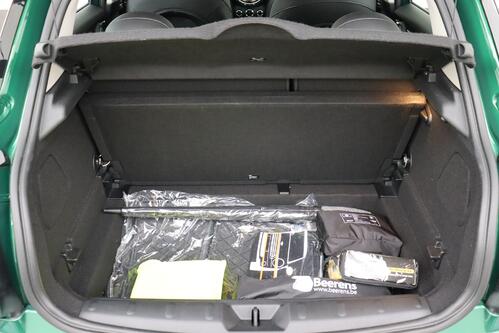 MINI Cooper S   EXPERIENCE 2.0 STEPTRONIC + GPS + LEDER + CARPLAY + CAMERA + PDC + CRUISE + PANO DAK + ALU