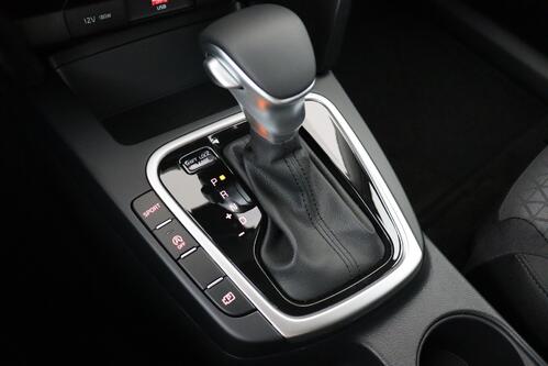 KIA Ceed SW 1.5 T-GDI  140 PK + A/T + GPS + CARPLAY + CAMERA + PDC + CRUISE + ALU 16