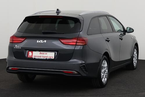 KIA Ceed SW 1.5 T-GDI  140 PK + A/T + GPS + CARPLAY + CAMERA + PDC + CRUISE + ALU 16