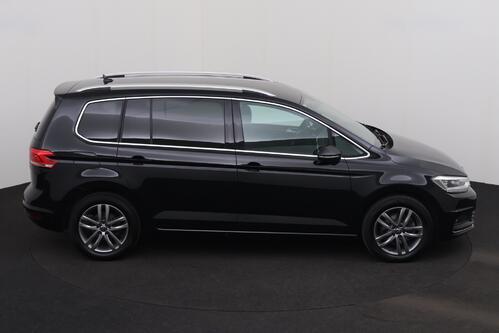 VOLKSWAGEN Touran 1.5 TSI DSG + 7PL. + CARPLAY + GPS + PDC + CRUISE (ACC) + STOF/ALCANTARA  + ALU