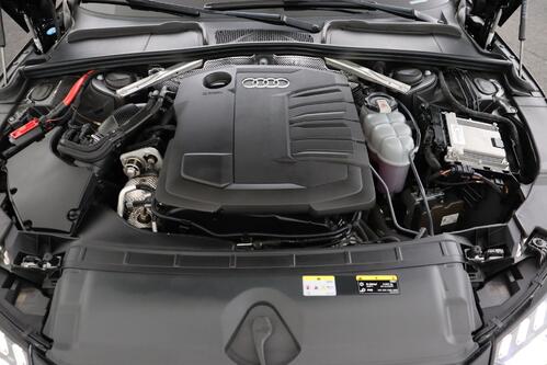 AUDI A4  2.0 TDI S-TRONIC + GPS + PDC + CRUISE + ALU