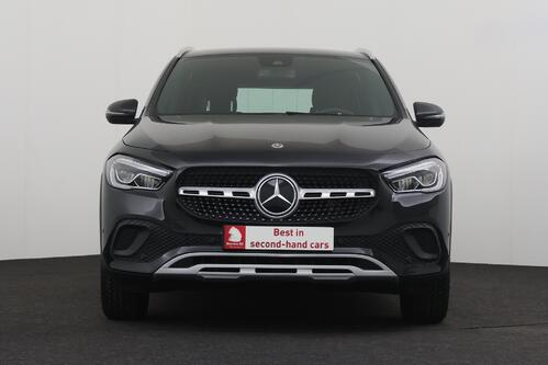 MERCEDES-BENZ GLA 250 e iA BUS.SOLUTION DCT + CAMERA + GPS + PDC + CRUISE + ALU 
