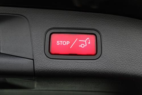 MERCEDES-BENZ GLA 250 e iA BUS.SOLUTION DCT + CAMERA + GPS + PDC + CRUISE + ALU 