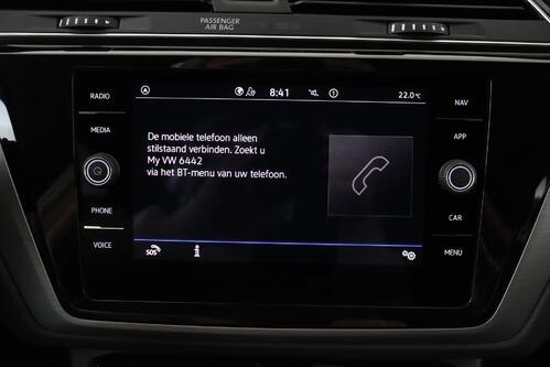 VOLKSWAGEN Touran 1.5 AT TSI COMFORTLINE DSG  + 7 PL. + CAMERA + PDC + ALU 