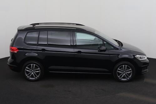 VOLKSWAGEN Touran 1.5 AT TSI COMFORTLINE DSG  + 7 PL. + CAMERA + PDC + ALU 
