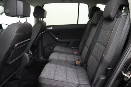VOLKSWAGEN Touran 1.5 AT TSI COMFORTLINE DSG  + 7 PL. + CAMERA + PDC + ALU 