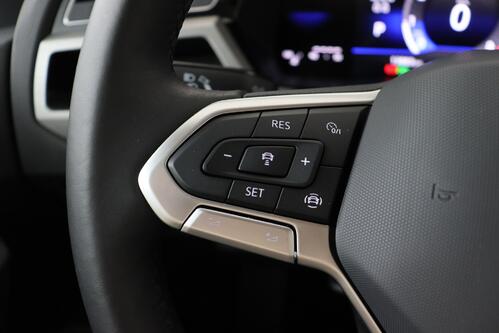 VOLKSWAGEN Touran 1.5 AT TSI COMFORTLINE DSG  + 7 PL. + CAMERA + PDC + ALU 