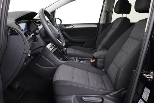VOLKSWAGEN Touran 1.5 AT TSI COMFORTLINE DSG  + 7 PL. + CAMERA + PDC + ALU 