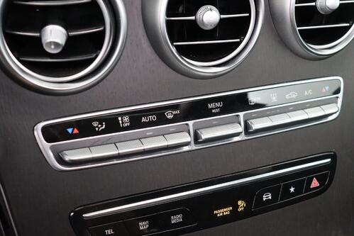 MERCEDES-BENZ GLC 300 de BUS.SOLUTION DA 306PK  4MATIC 9G-TRONIC + GPS + LEDER + CARPLAY + CAMERA + PDC + CRUISE + PANO DAK + ALU 18 + TREKHAAK