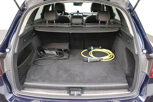 MERCEDES-BENZ GLC 300 de BUS.SOLUTION DA 306PK  4MATIC 9G-TRONIC + GPS + LEDER + CARPLAY + CAMERA + PDC + CRUISE + PANO DAK + ALU 18 + TREKHAAK